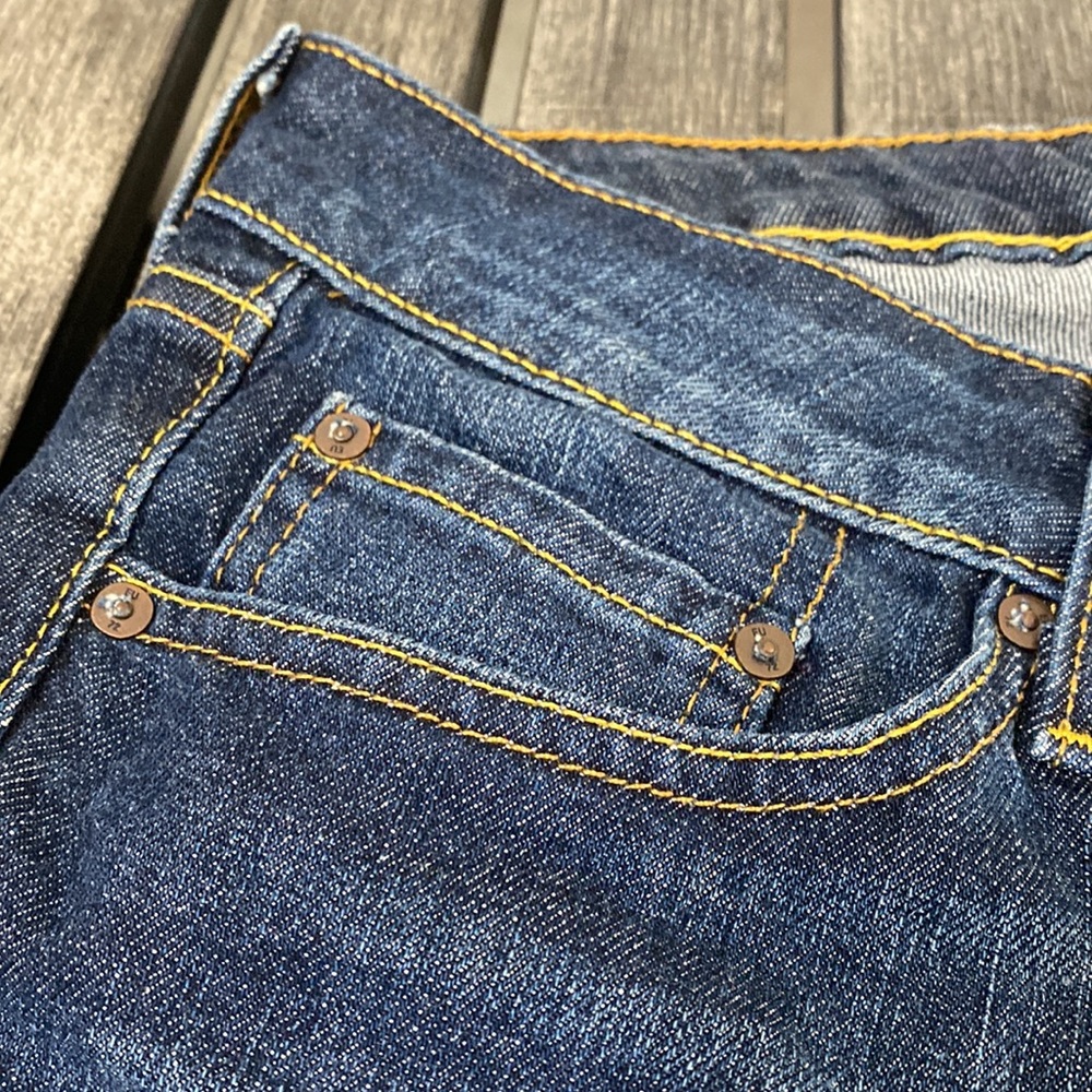 Woman’s Ecko unlimited Jean shorts size 13/14 - Picture 5 of 13